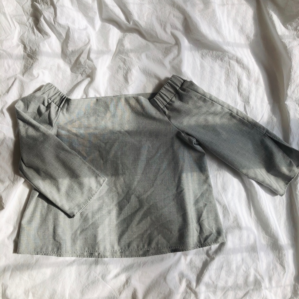 ✨ZARA Off-the-Shoulder Blouse